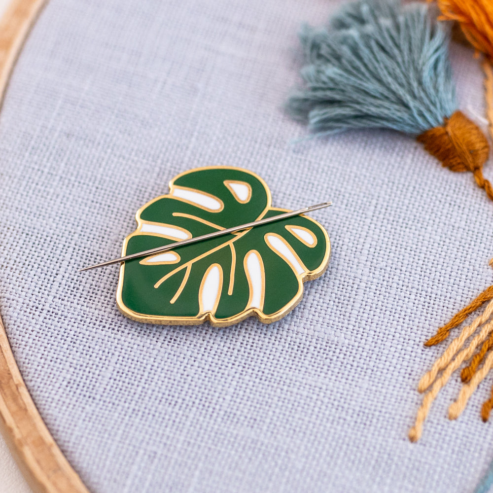 Monstera Magnetic Needle Minder