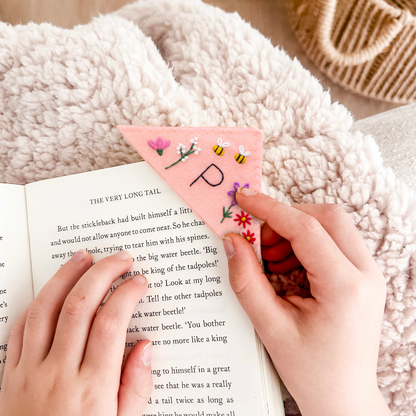Personalized Floral Felt Corner Bookmarks Beginner Kit